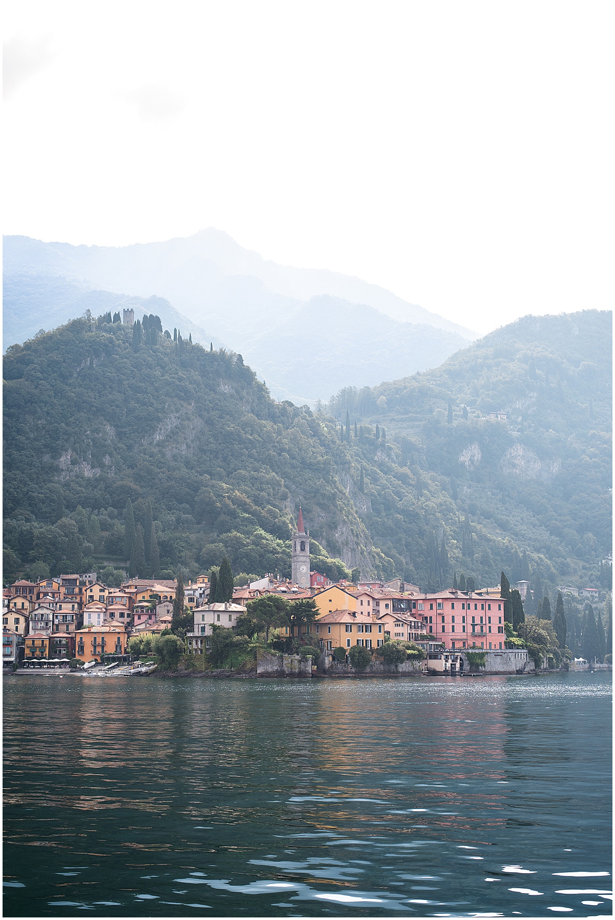 travel photographer Varenna from the ferry