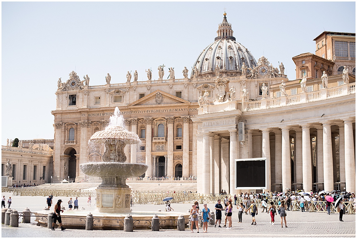 europe travel photographer view of St. Peters Square