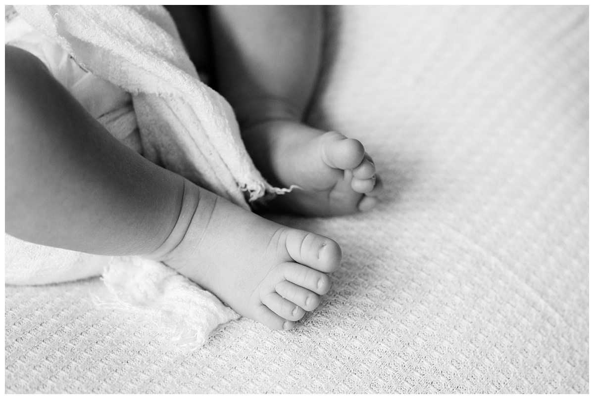 Top Newborn Photographer Columbus Ohio black and white details of toes